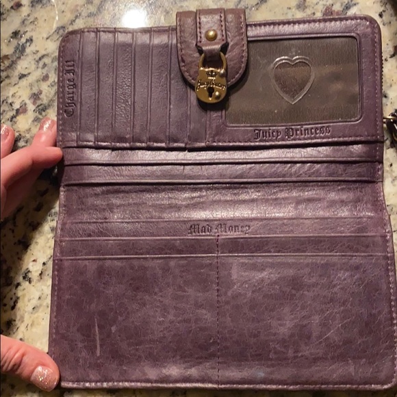 Wallet - Picture 2 of 5